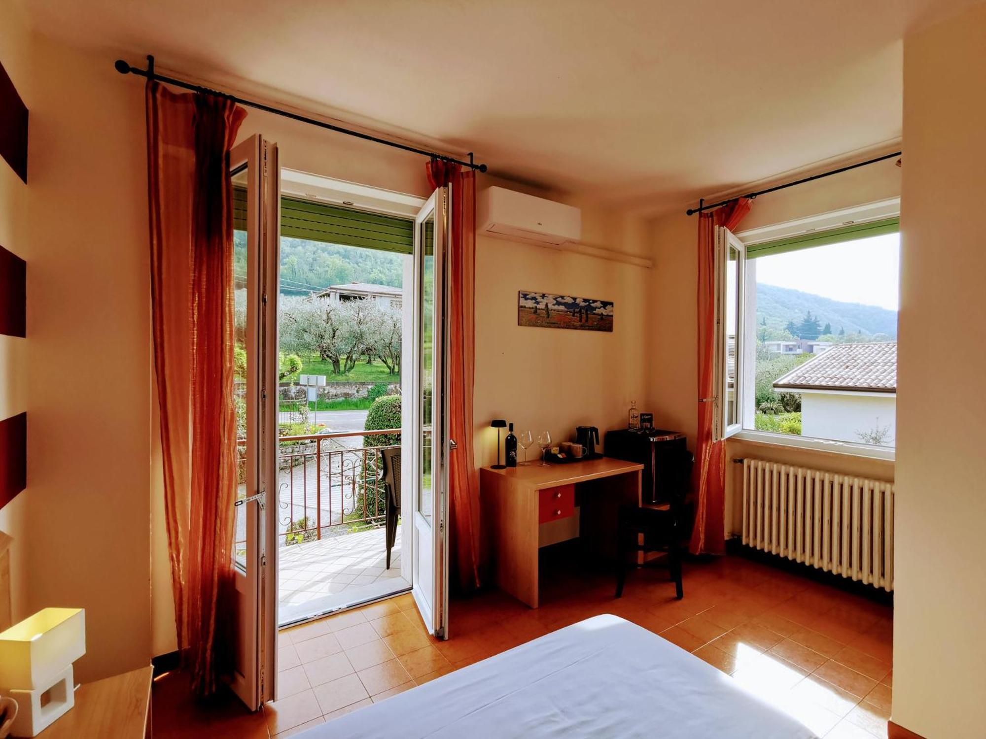 Ristorante Le Rasole Ξενοδοχείο Γκάρντα Εξωτερικό φωτογραφία